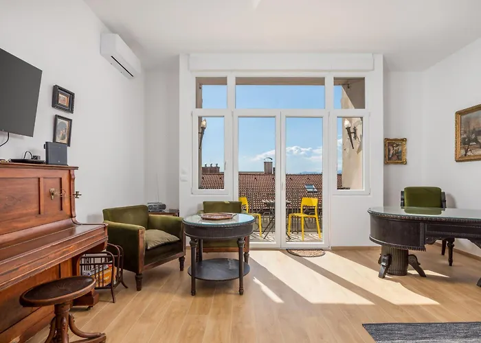 Vera Apartment