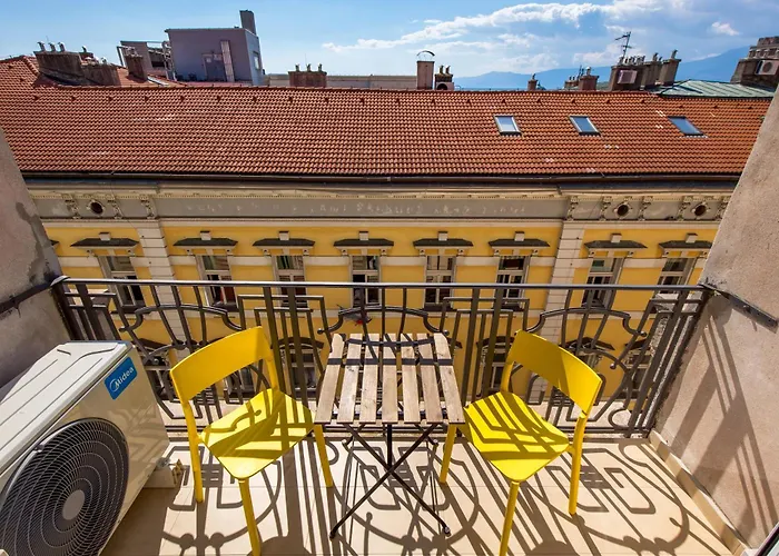 Vera Apartment